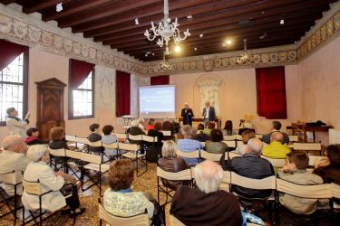“Il giro del mondo in una piazza” - Aldo Pavan e Alessandro Comin