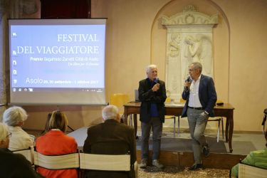 “Il giro del mondo in una piazza” - Aldo Pavan e Alessandro Comin
