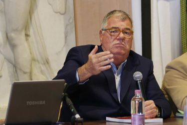 “Attraverso i secoli…su un filo di seta” - Alberto Bevilacqua