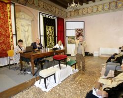 “Attraverso i secoli…su un filo di seta” - Claudio Marcolongo spiega la costruzione delle sedie del Caffè Pedrocchi di Padova