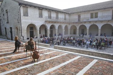 “Strade di mare e di sale. La via per Lampedusa” - Angela Caponnetto ed Erica Boschiero