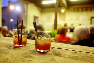 Spritz del Viaggiatore incontra Spritz Letterario - Un brindisi per "Il Veneto Legge"